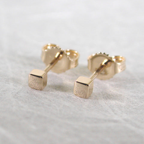 2.5mm square studs 14k yellow gold stud earrings high polish