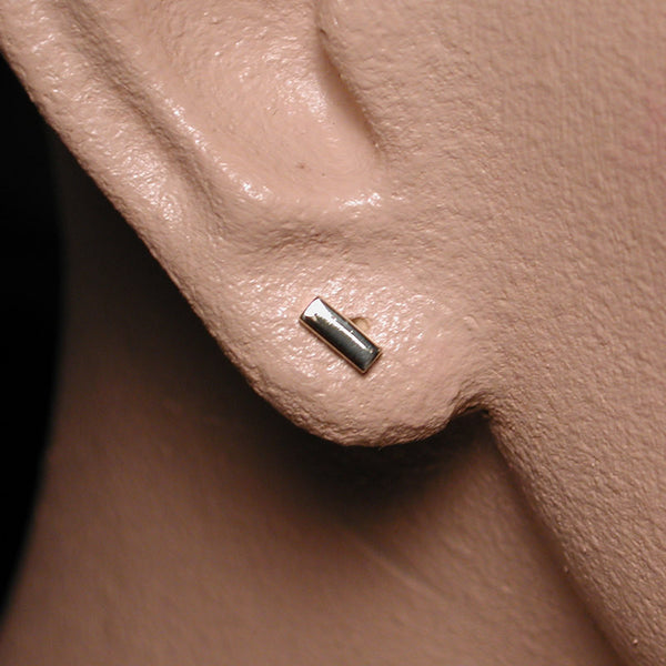 18k yellow gold bar studs 5x2