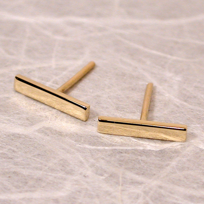18k gold bar earrings 10mm yellow