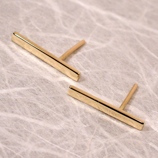 18k gold bar earrings 15mm yellow