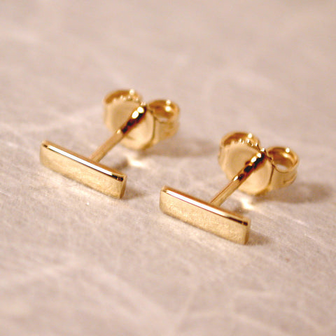 18k yellow gold bar stud earrings 7mm