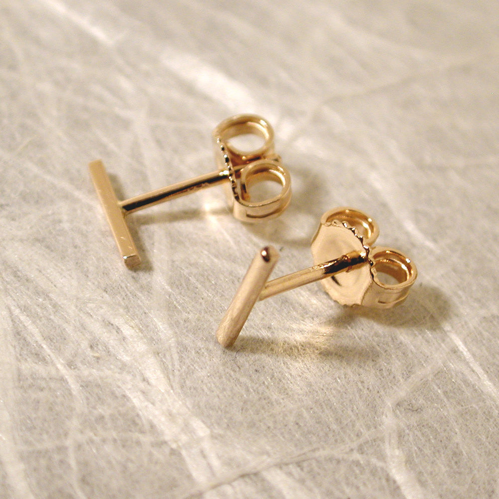 solid 14k gold bar stud earrings 7mm yellow gold